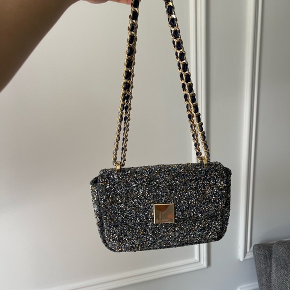 Elegant Tweed Chain Bag - Picture 4 of 9